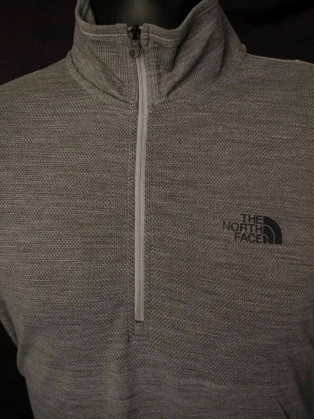 The North Face Gray Stretch Performance Qtr Zip (S) OMG!! 😎